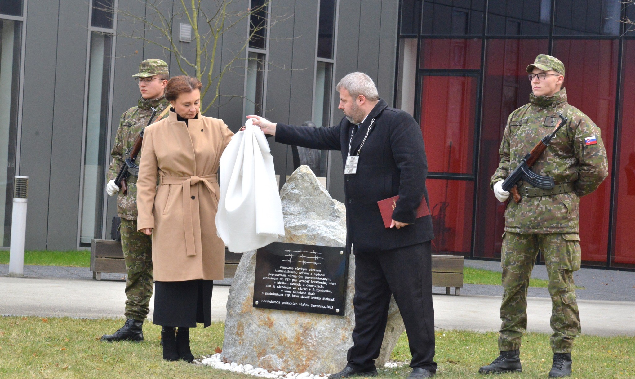 Odhalili pamätník obetí komunistického režimu z Liptova