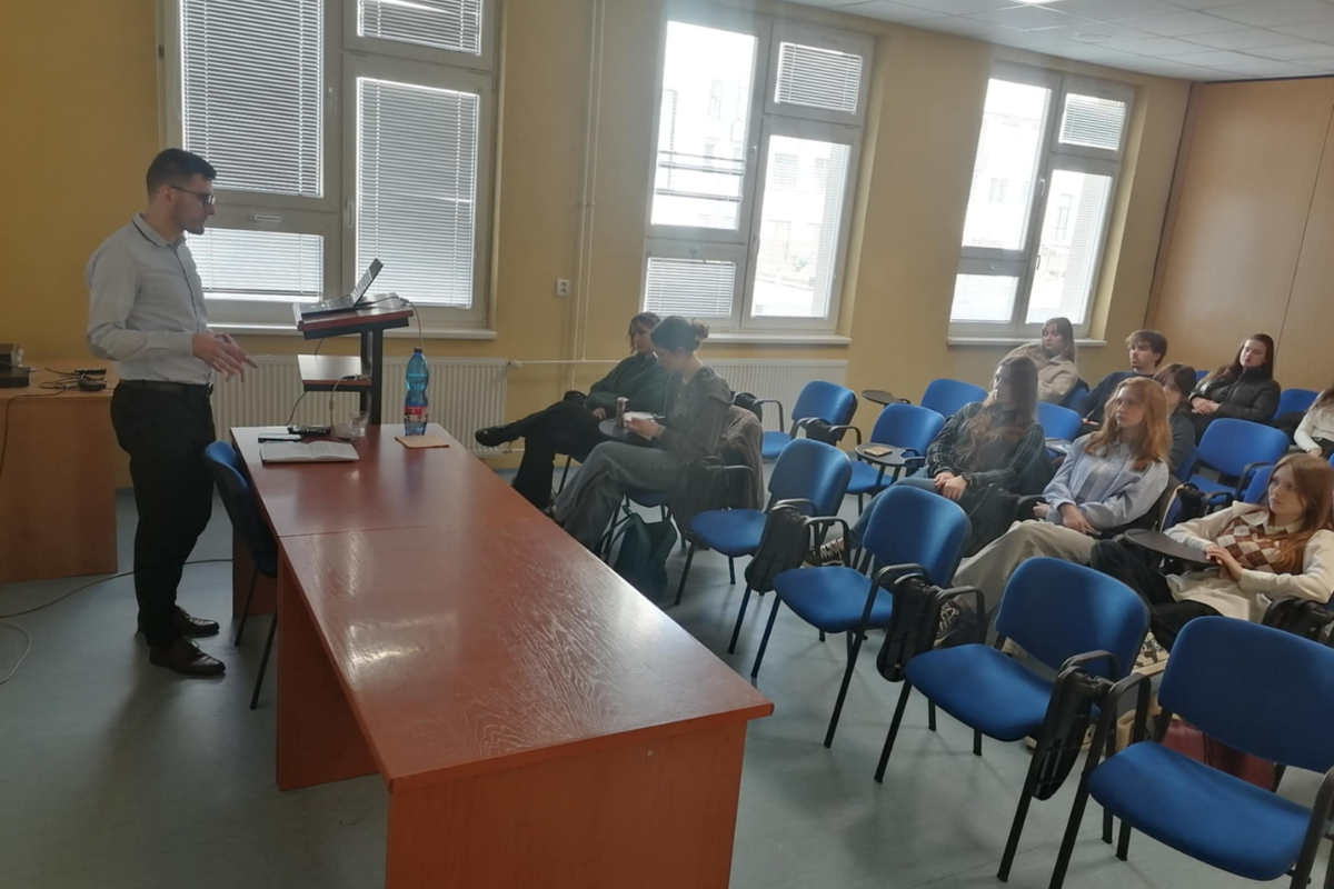 Nádejní stredoškoláci ukázali svoj talent v tvorení novinárskych príspevkov