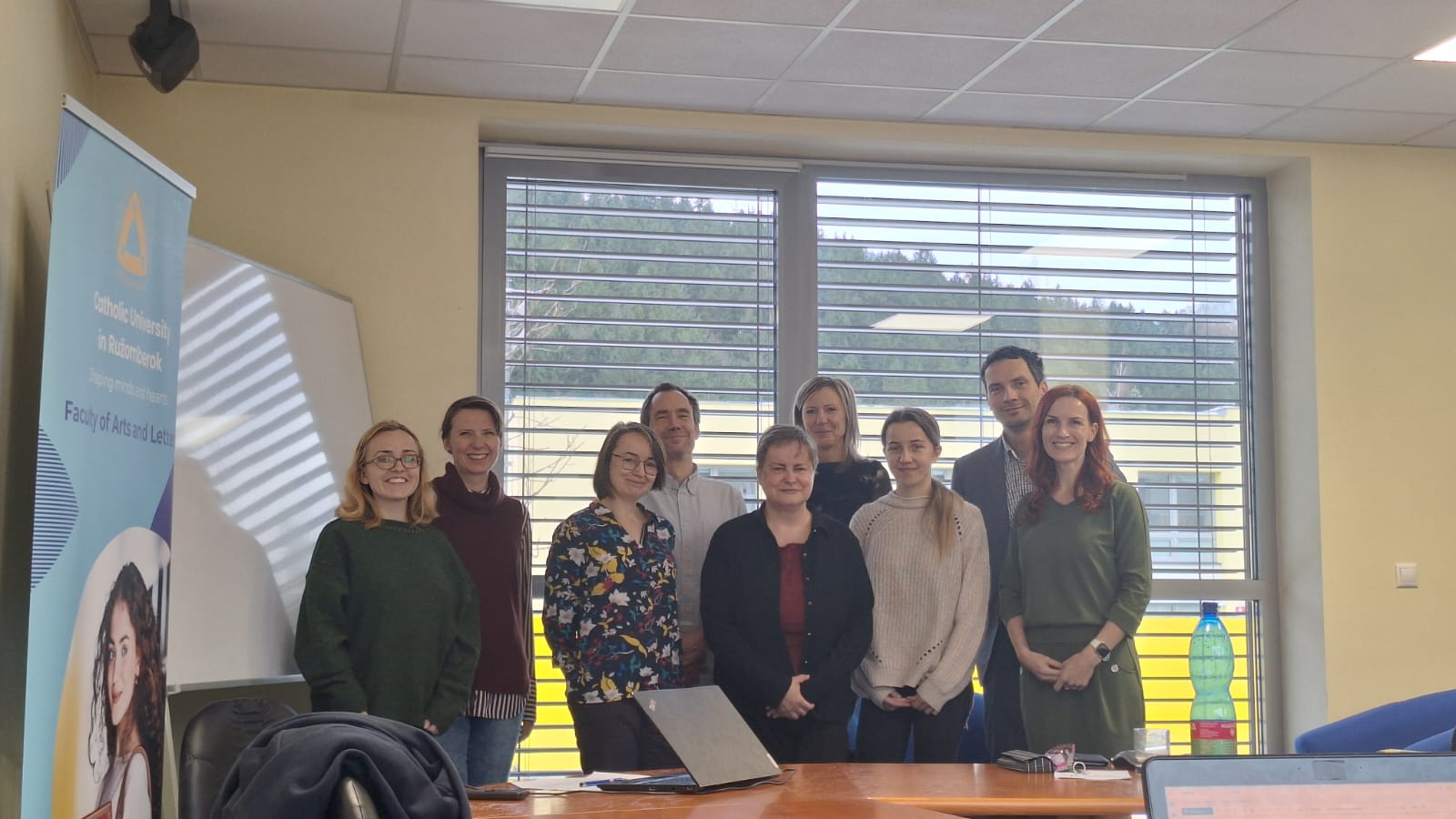 Prezentácia menšín v slovenských a českých televíziách