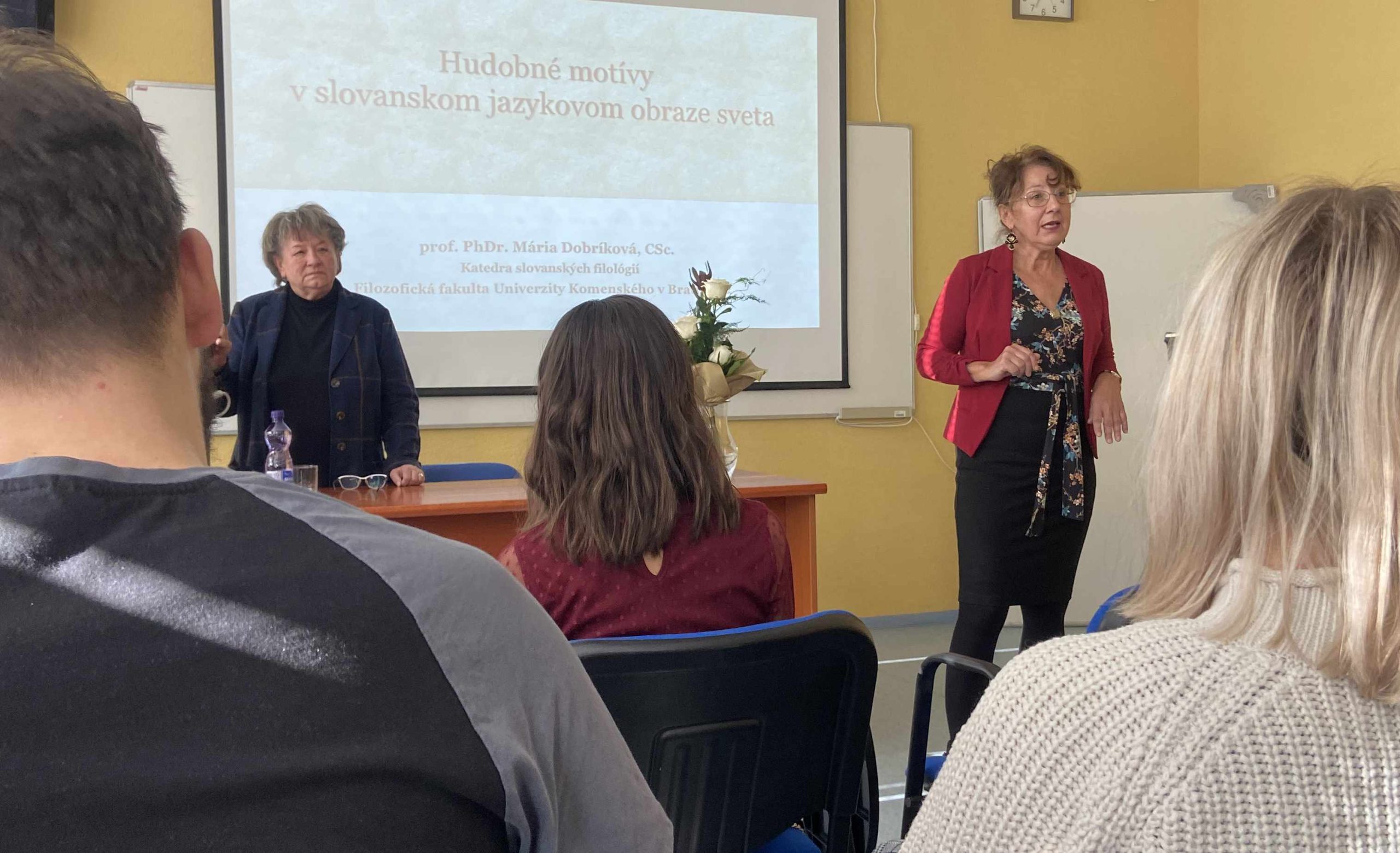 Dogajdala sa synonymická prednáška, v špeciálnom akademickom týždni ?