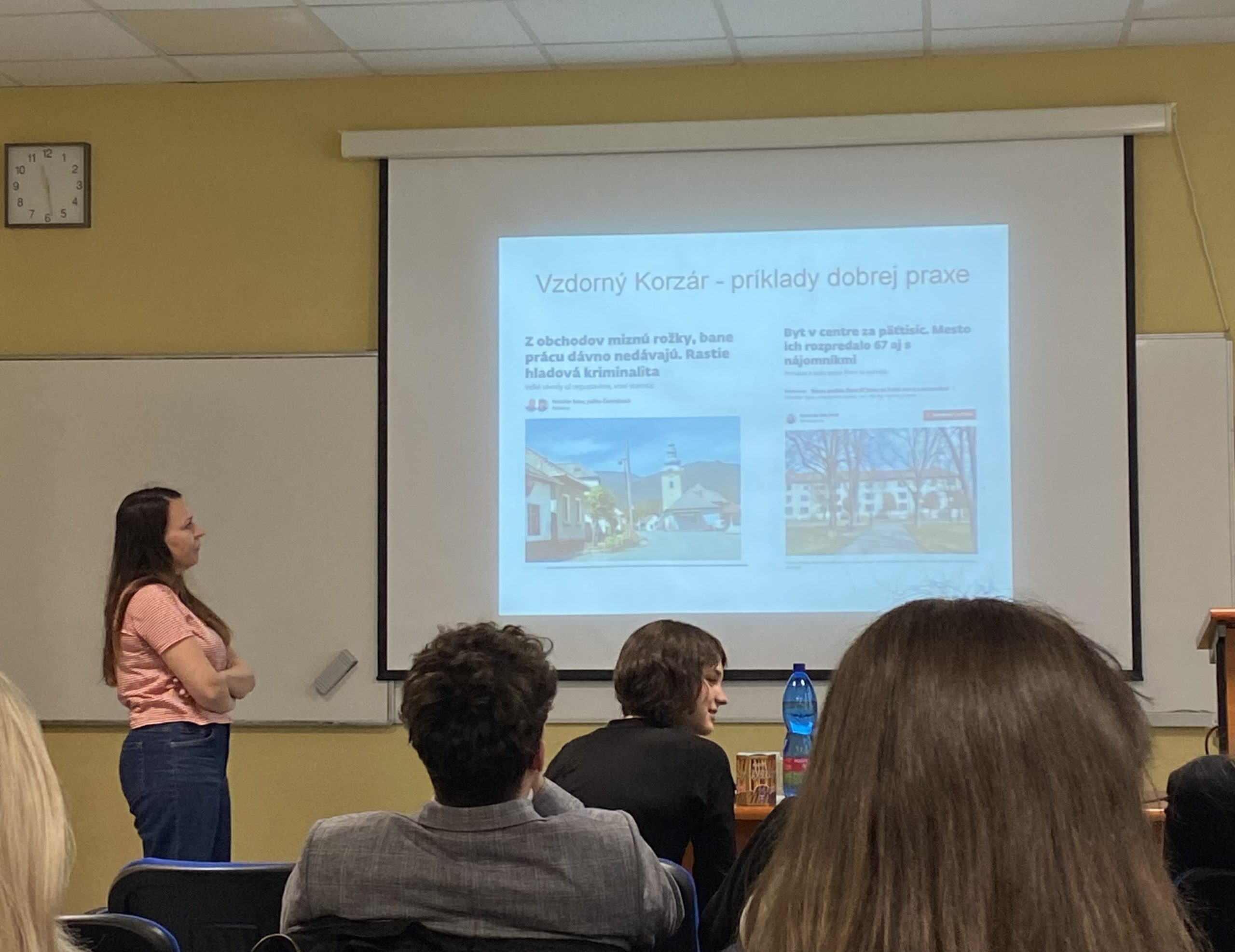 MEDart na KU v Ružomberku: Stredoškoláci sa učili robiť žurnalistiku v praxi